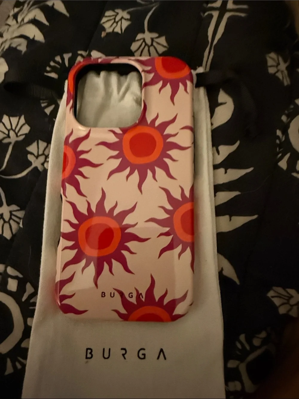 Burga Pink purple Sunburst Pattern 16 pro I Phone Case. Brand new.